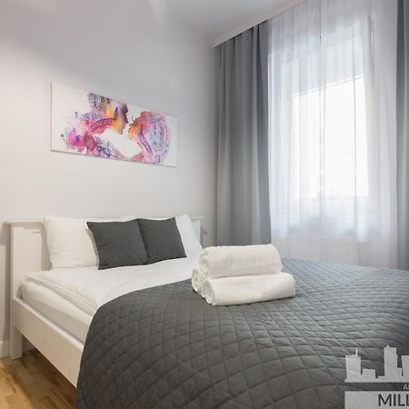 Ferienwohnung Millennium Awangarda Grey Warschau Exterior foto