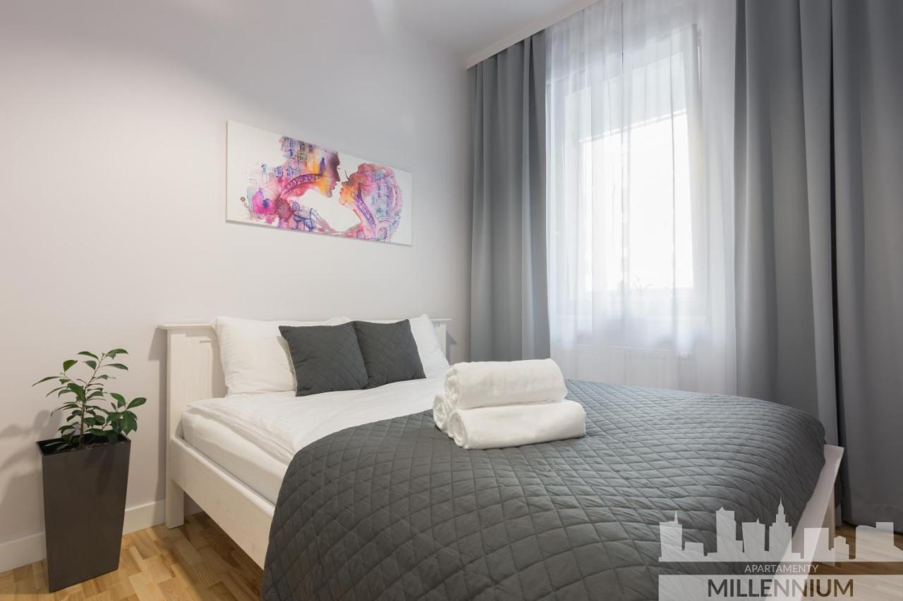 Ferienwohnung Millennium Awangarda Grey Warschau Exterior foto